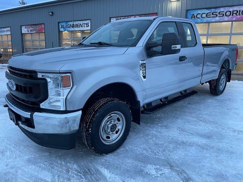 Used 2020 Ford F250 XL w/ Power Equipment Group image 3