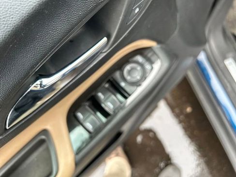 Certified 2022 Chevrolet Equinox Premier w/ LPO, Floor Liner Package image 12