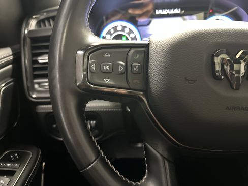 Used 2022 RAM 1500 Limited AWD/4WD image 19