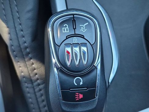 Used 2024 Buick Envista Preferred w/ Convenience I Package FWD image 32