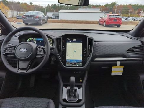 Certified 2025 Subaru Forester Premium AWD/4WD image 19