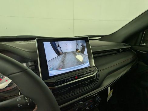 New 2026 Jeep Compass Trailhawk image 24