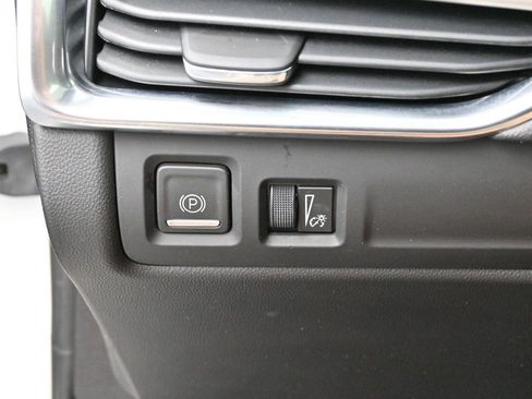 Used 2023 Cadillac XT4 Premium Luxury w/ Cold Weather Package AWD/4WD image 27