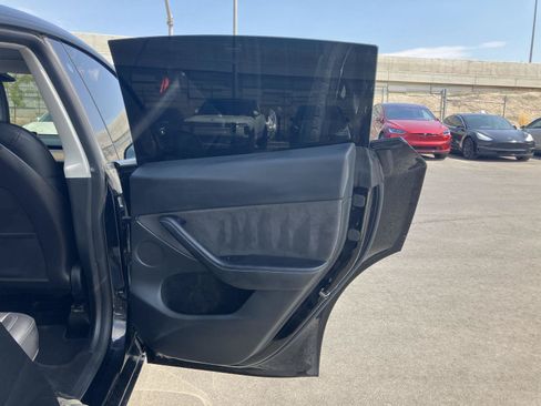 Used 2023 Tesla Model Y Performance AWD/4WD image 20