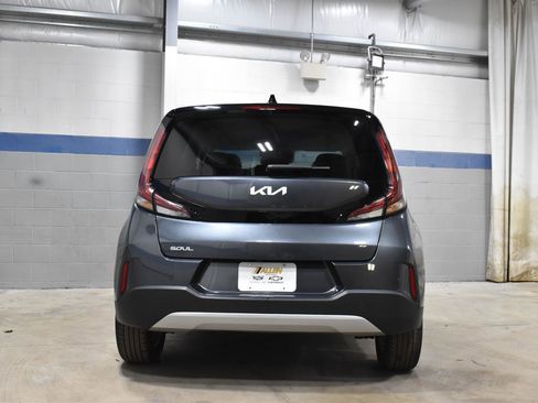 Used 2023 Kia Soul LX w/ LX Technology Package image 25