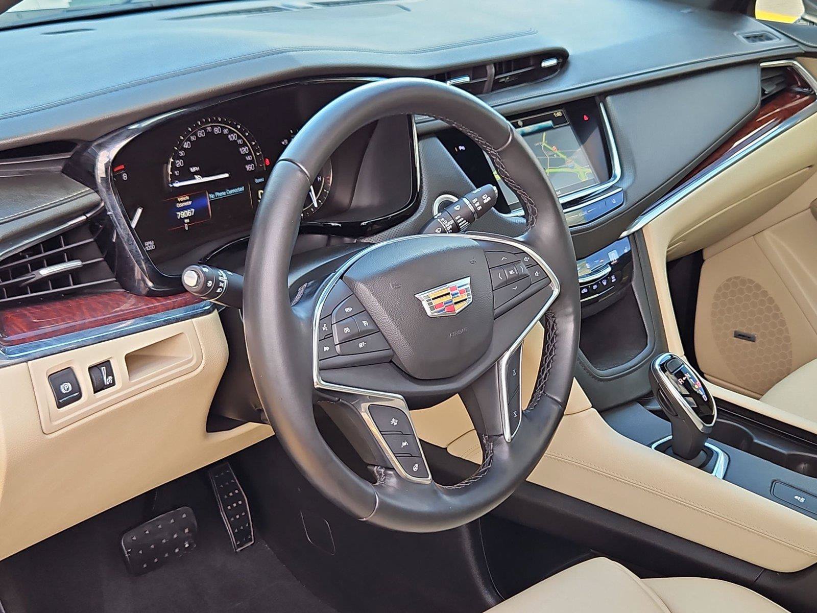Used 2019 Cadillac XT5 Luxury FWD image 8