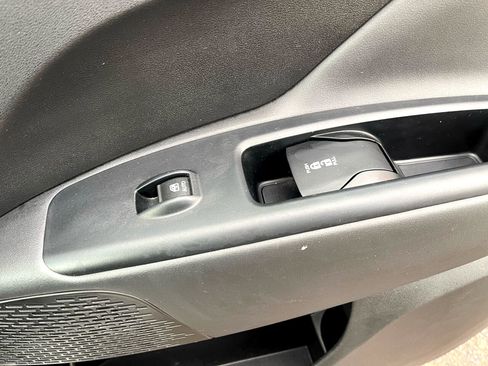 Used 2021 RAM ProMaster City Tradesman image 15