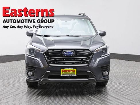 Used 2023 Subaru Forester Premium AWD/4WD image 2
