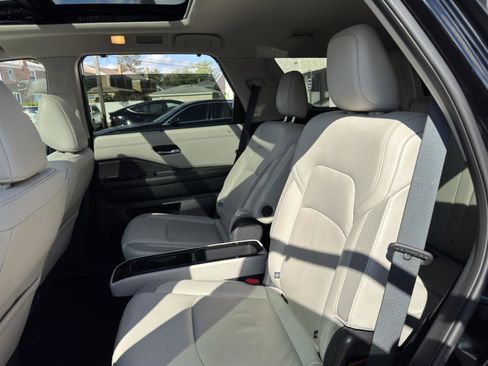 Used 2022 Nissan Pathfinder SL w/ SL Premium Package image 34