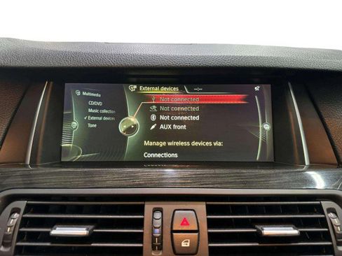 Used 2014 BMW 550i xDrive Sedan image 25