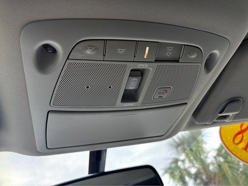 Used 2018 Nissan Murano Platinum w/ Cargo Package image 40