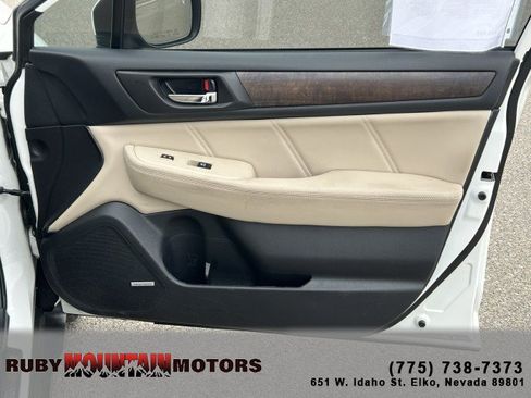 Used 2018 Subaru Outback 3.6R Limited AWD/4WD image 24