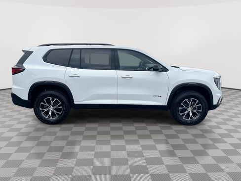 New 2026 GMC Acadia AT4 w/ Luxury Package AWD/4WD image 9