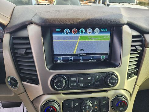 Used 2019 GMC Yukon XL Denali w/ Denali Ultimate Package image 19