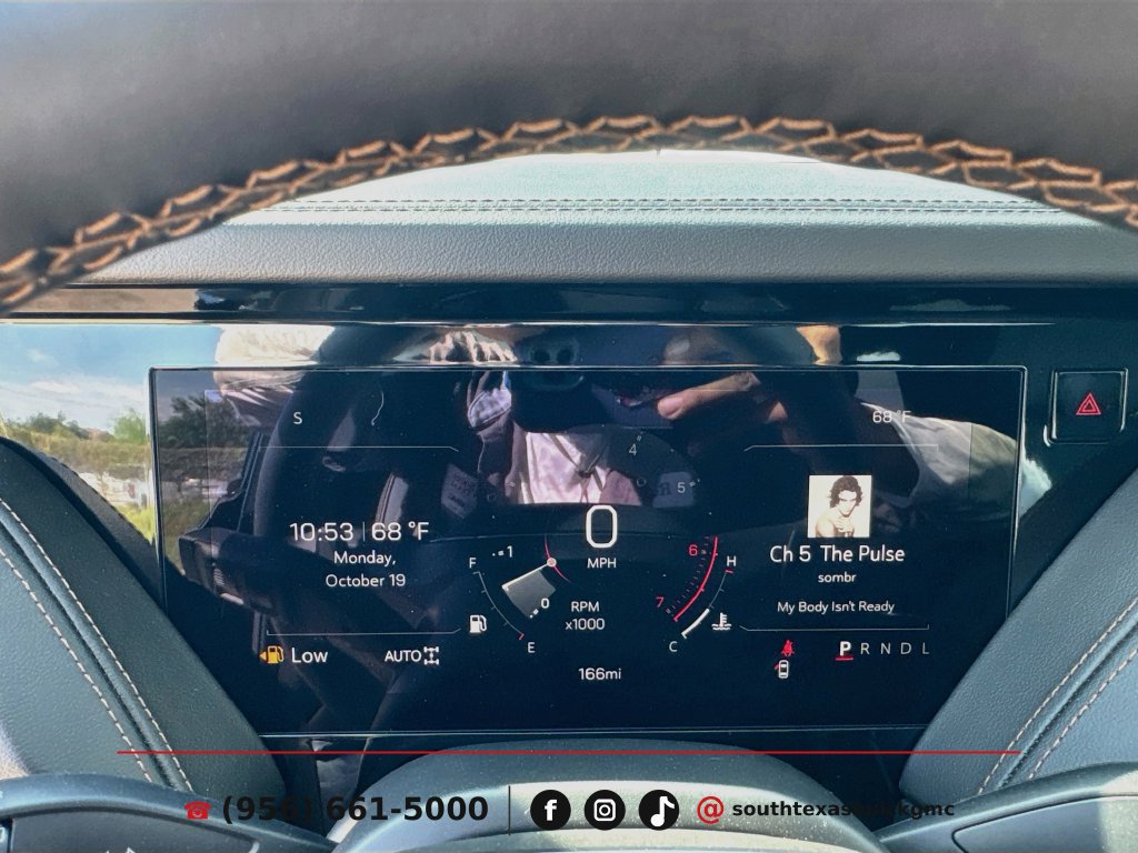 New 2026 GMC Yukon AT4 w/ AT4 Premium Package AWD/4WD image 16