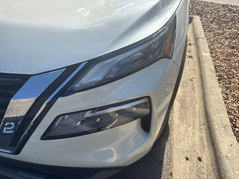 Used 2021 Nissan Rogue SV w/ Premium Package FWD image 12