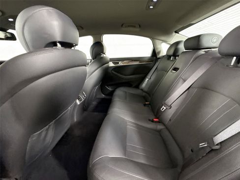 Used 2016 Hyundai Genesis 3.8 image 33