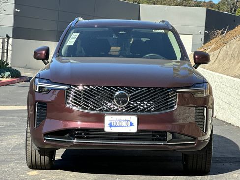 New 2026 Volvo XC90 T8 Ultra w/ Lounge Package image 3