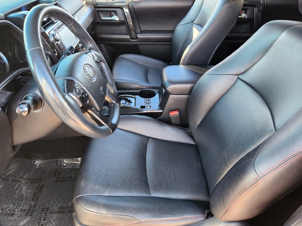 Used 2016 Toyota 4Runner Trail Premium AWD/4WD image 4