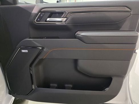 New 2026 GMC Sierra 2500 AT4 w/ AT4 Preferred Package image 30