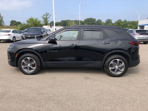 Used 2024 Chevrolet Blazer LT w/ Convenience Package AWD/4WD image 2