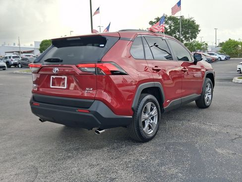 Used 2025 Toyota RAV4 XLE w/ Convenience Package AWD/4WD image 12