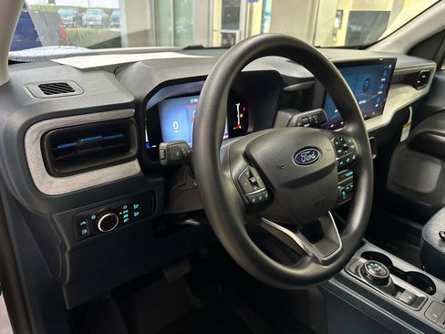 New 2026 Ford Maverick XLT image 19