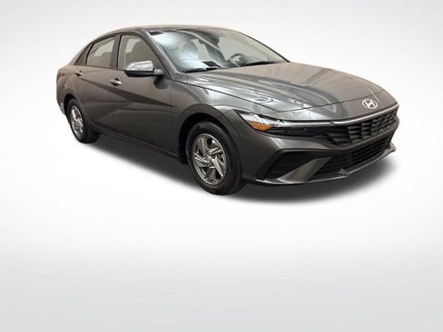 New 2026 Hyundai Elantra Sport FWD image 3