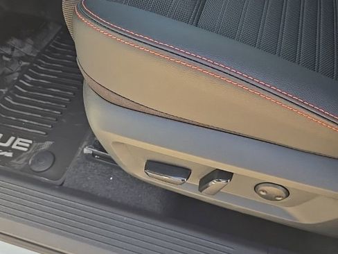 New 2026 Nissan Rogue SV image 5