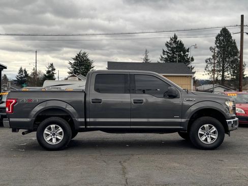 Used 2015 Ford F150 XLT image 19