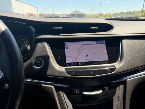 Used 2021 Cadillac XT5 Premium Luxury w/ LPO, Floor Liner Package AWD/4WD image 15