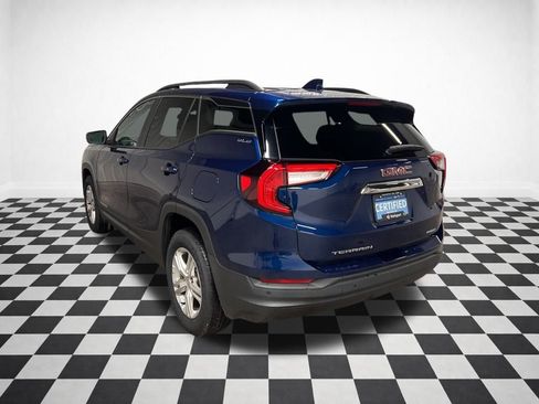 Certified 2022 GMC Terrain SLE w/ Driver Convenience Package image 5