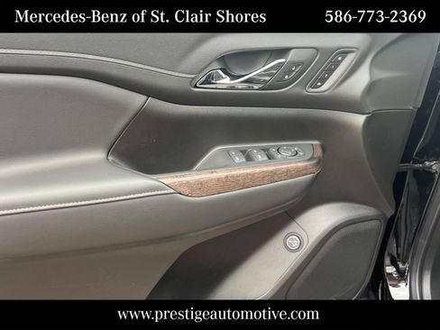 Used 2023 GMC Acadia Denali w/ Denali Ultimate Package AWD/4WD image 20