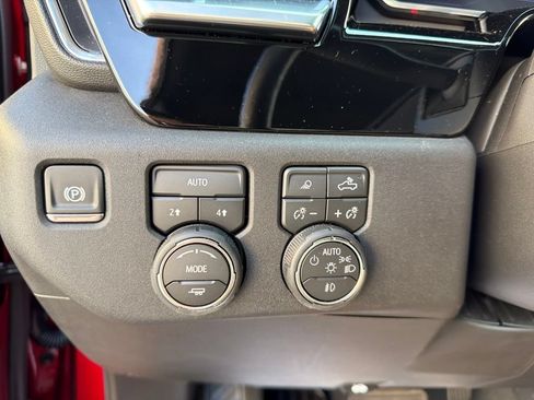 Used 2026 Chevrolet Silverado 1500 LTZ AWD/4WD image 30