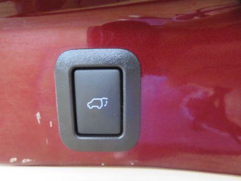 Used 2019 Toyota Highlander SE image 57