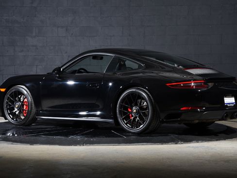 Used 2019 Porsche 911 Carrera GTS RWD image 9