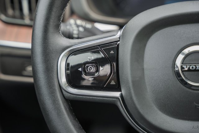 Certified 2023 Volvo XC60 B5 Plus w/ Climate Package AWD/4WD image 30
