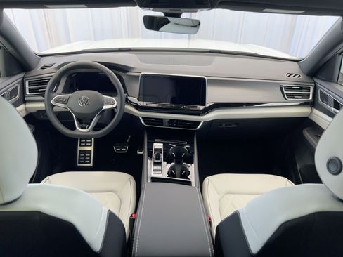 New 2026 Volkswagen Atlas Cross Sport SEL Premium R-Line image 17