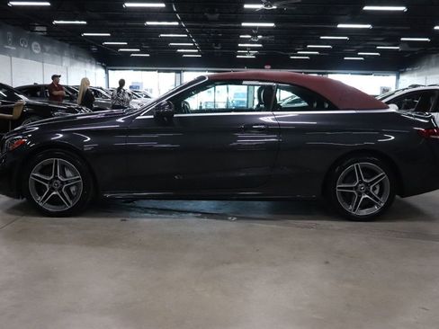 Used 2019 Mercedes-Benz C 300 4MATIC Cabriolet w/ Multimedia Package image 2