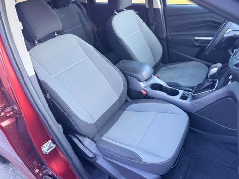 Used 2014 Ford Escape SE image 13