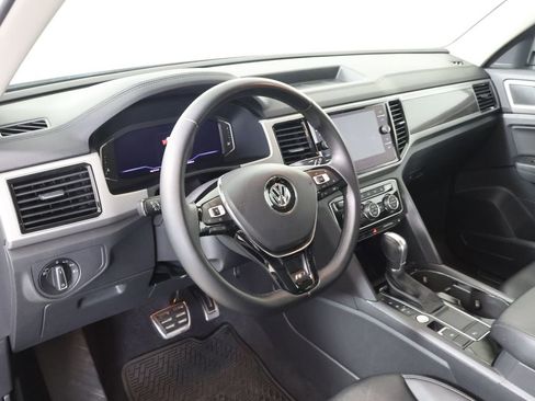 Used 2019 Volkswagen Atlas SEL R-Line image 6