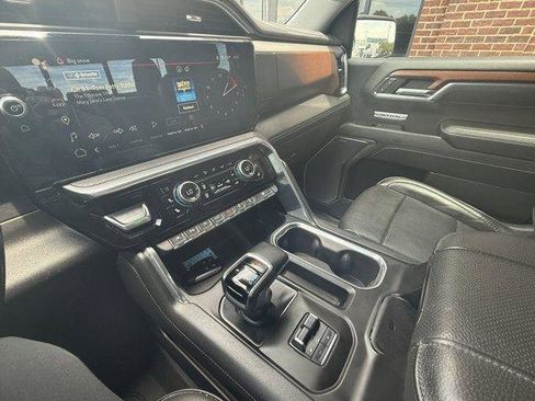 Used 2023 GMC Sierra 1500 Denali w/ Denali Reserve Package AWD/4WD image 28
