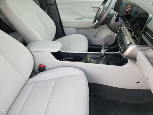 Used 2026 Hyundai Kona SEL Sport FWD image 13