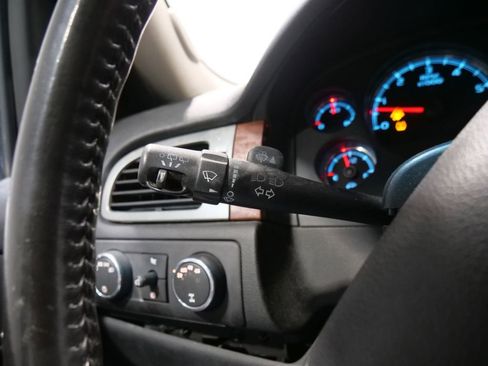 Used 2007 GMC Yukon SLE image 32