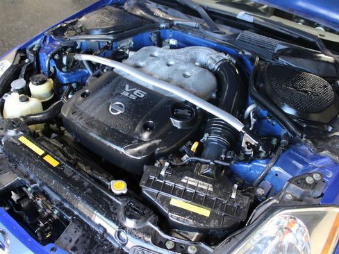 Used 2004 Nissan 350Z Touring w/ Aerodynamics Pkg image 25