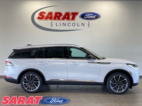 New 2026 Lincoln Aviator Reserve AWD/4WD image 8