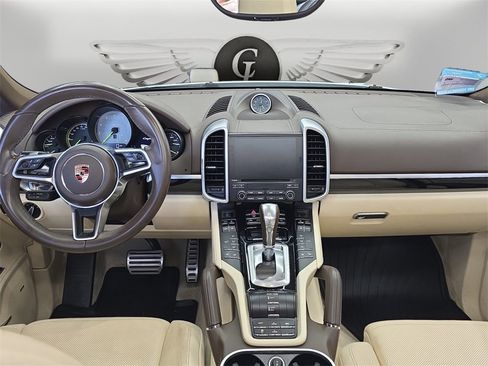 Used 2017 Porsche Cayenne S Platinum w/ Premium Package Plus (Pjy) image 11