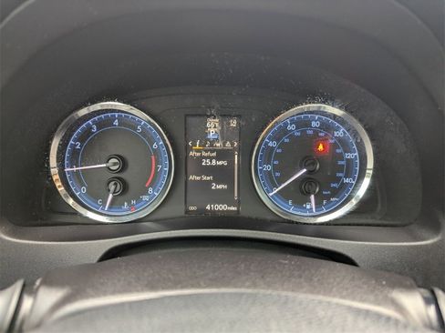 Certified 2017 Toyota Corolla LE image 31