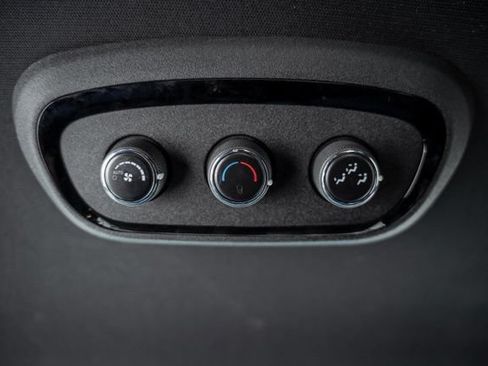 Used 2023 Dodge Durango SXT RWD image 30