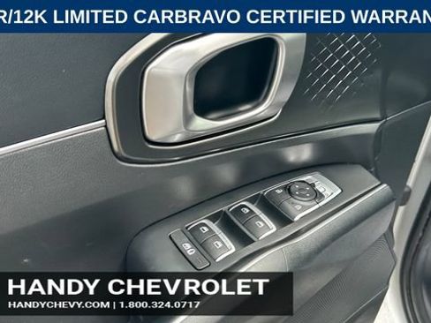 Used 2023 Kia Sorento EX AWD/4WD image 13